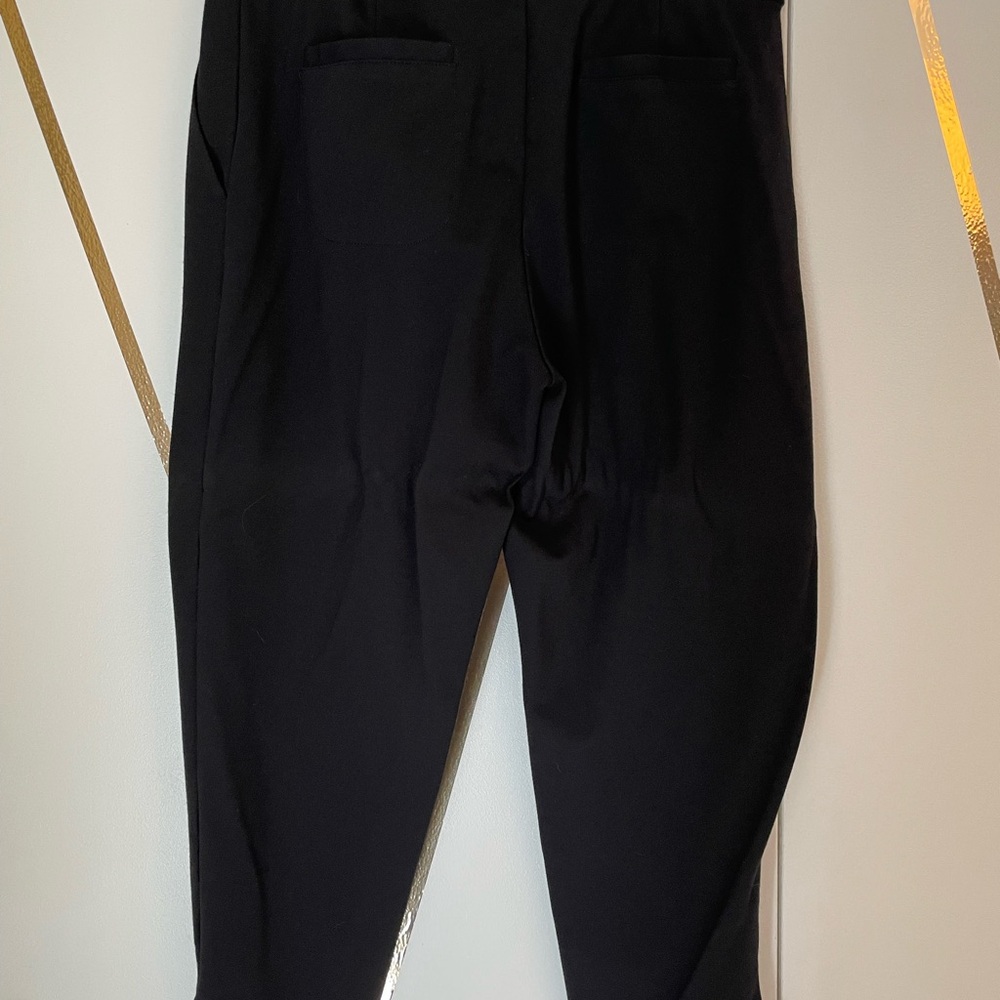 Women’s Beta Brand Knit Pants - Picture 2 of 5